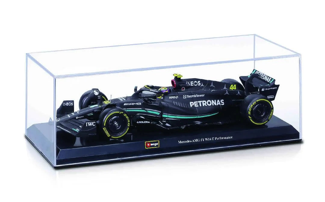 burago 1/24 Race Mercedes W14 (2023) w/ driver (Hamilton #44)