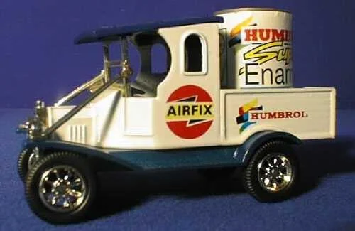 Oxford Diecast Humbrol Truck
