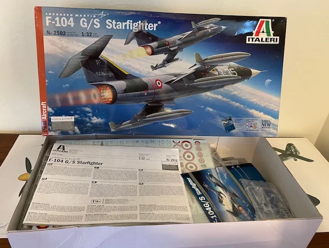 Italeri 1/32 Scale Lockheed Martin F-104 G/S Starfighter - 2502 - NOS
