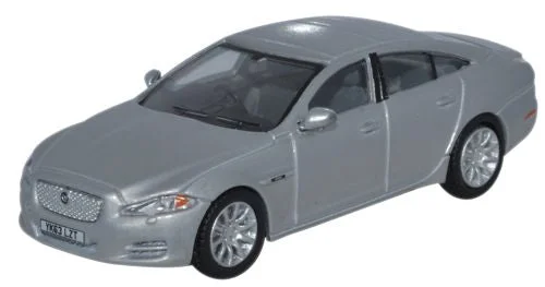 Oxford Diecast Jaguar XJ Saloon Rhodium Silver - 1:76 Scale