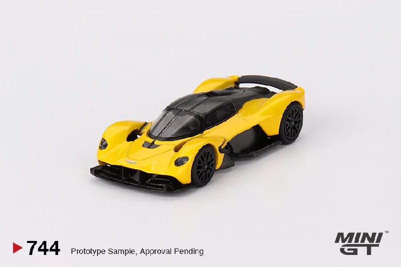Mini GT 00744-L - Aston Martin Valkyrie 2023 yellow 1:64