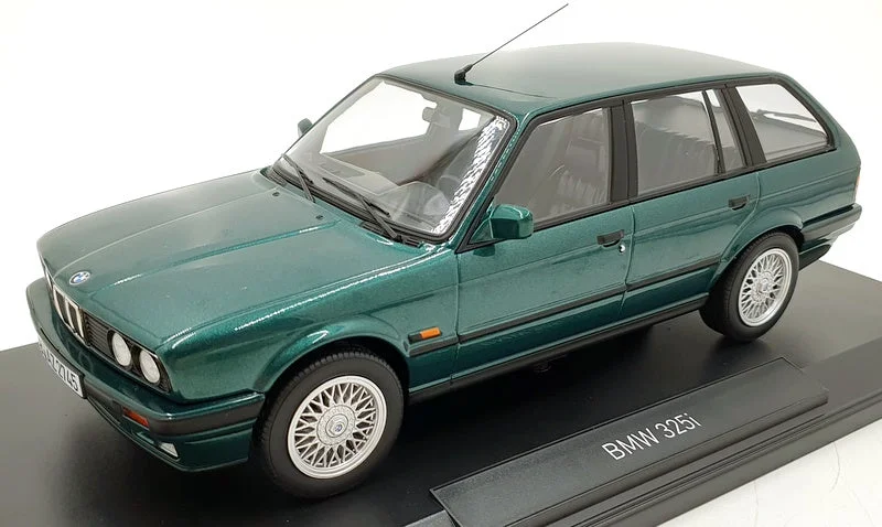 Norev 1/18 Scale Diecast 183219 - BMW 325i Touring 1990 - Metallic Green